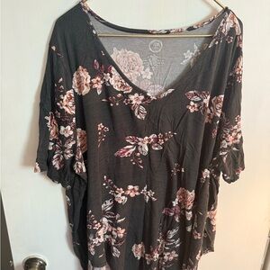 Chic Floral V-Neck Short Sleeve Top - Black and Pink